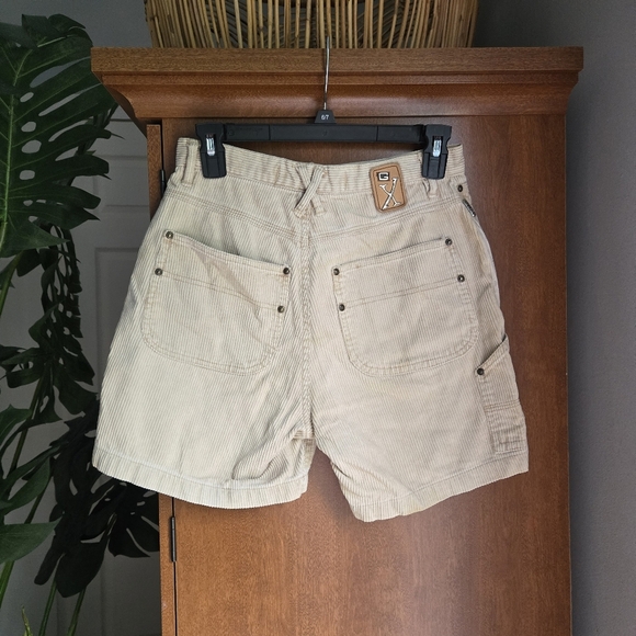 Vintage Beige Corduroy Shorts - Picture 2 of 4